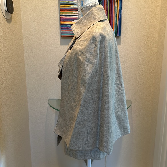 Tahari jacket - Picture 4 of 8